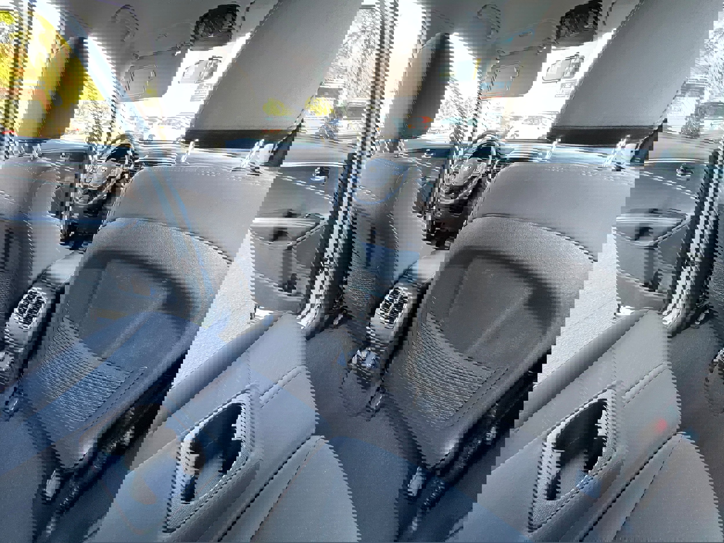 Used 2019 Kia Sorento LX image 26