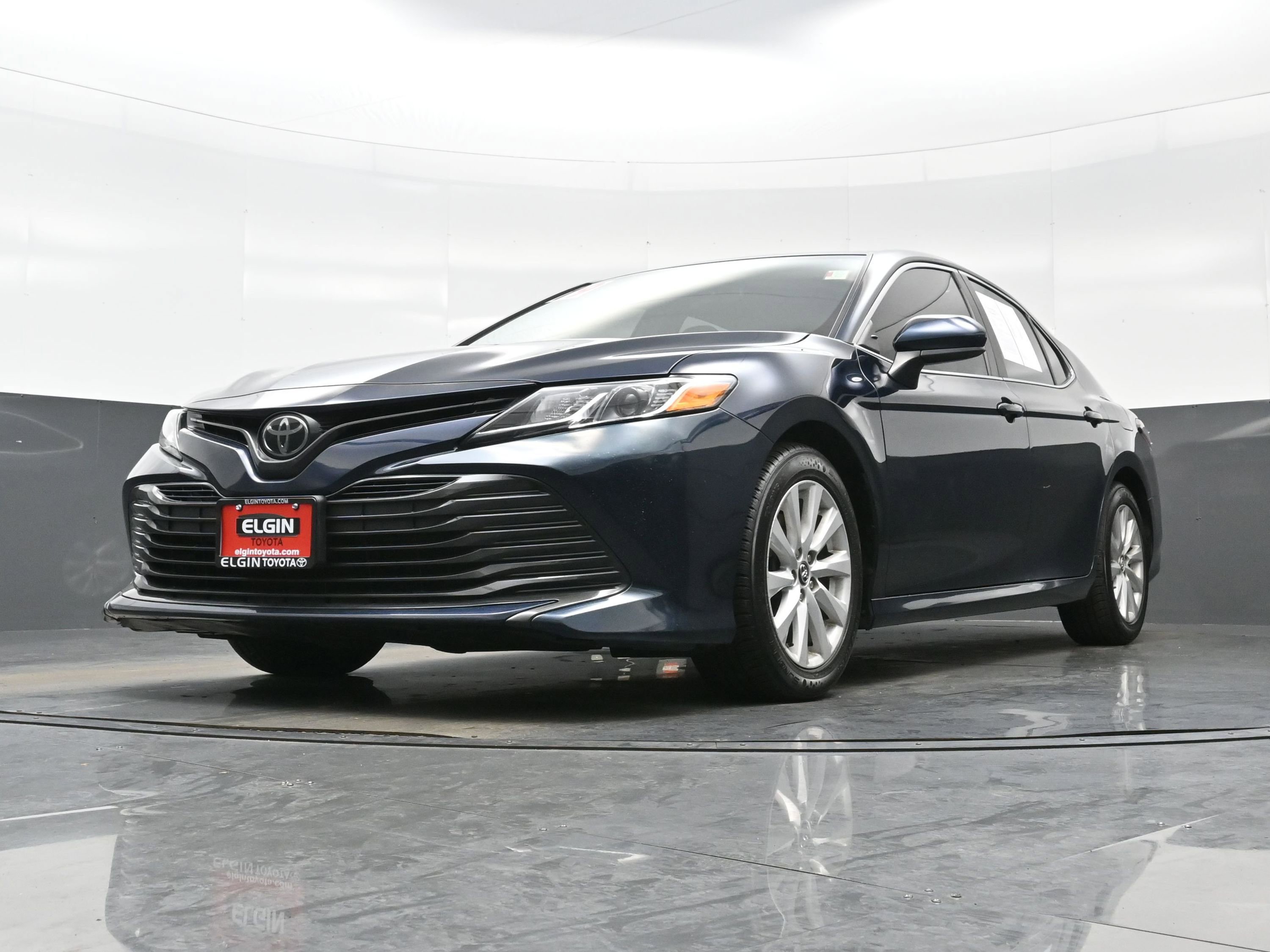 Used 2019 Toyota Camry LE image 27