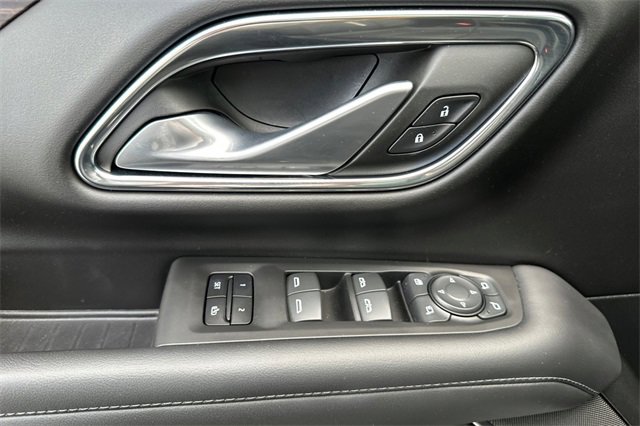 Used 2022 Chevrolet Tahoe Z71 w/ Z71 Off-Road Package image 11