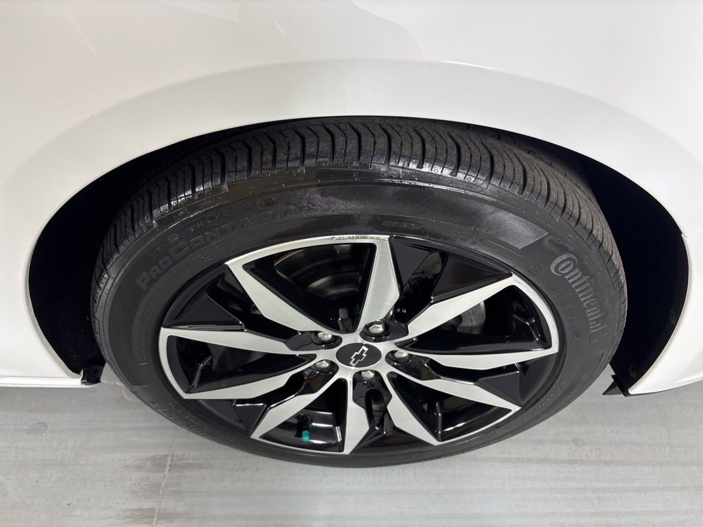 Used 2023 Chevrolet Malibu RS image 11