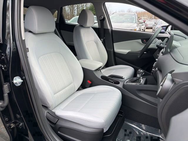 Certified 2023 Hyundai Kona SEL image 9