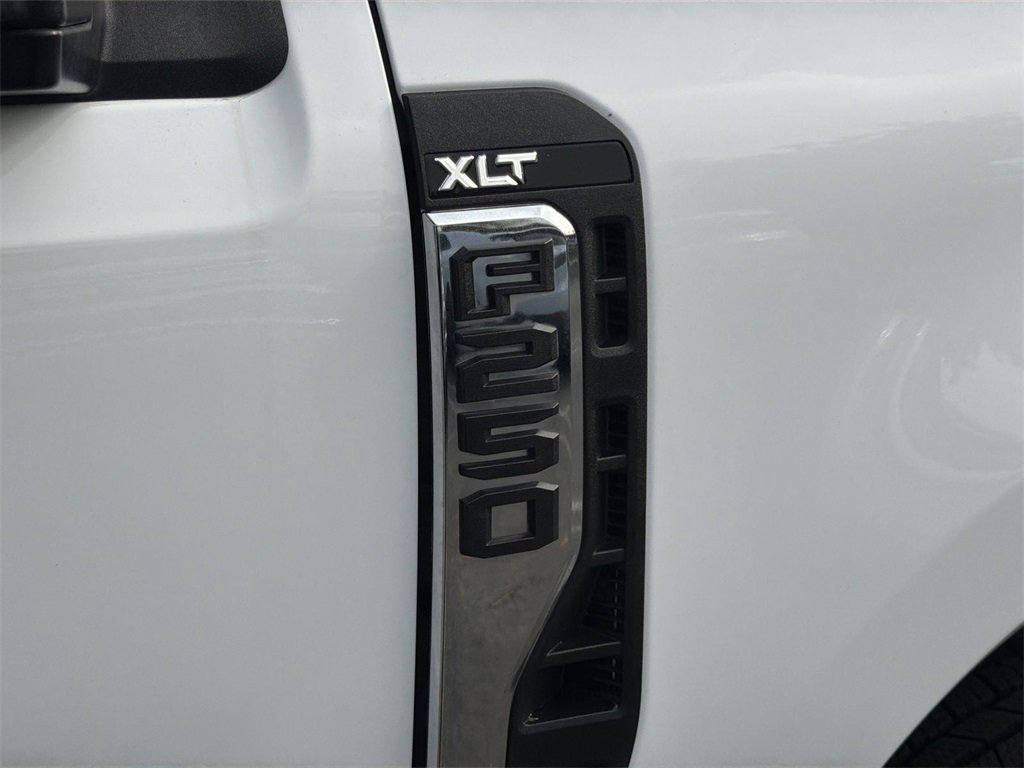 Used 2024 Ford F250 XLT image 26