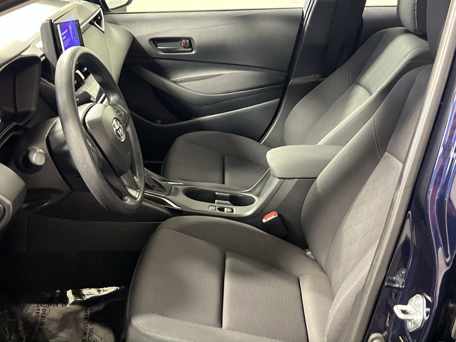 Used 2025 Toyota Corolla LE FWD image 13