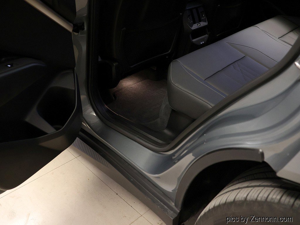 Used 2025 BMW X3 xDrive30i image 28