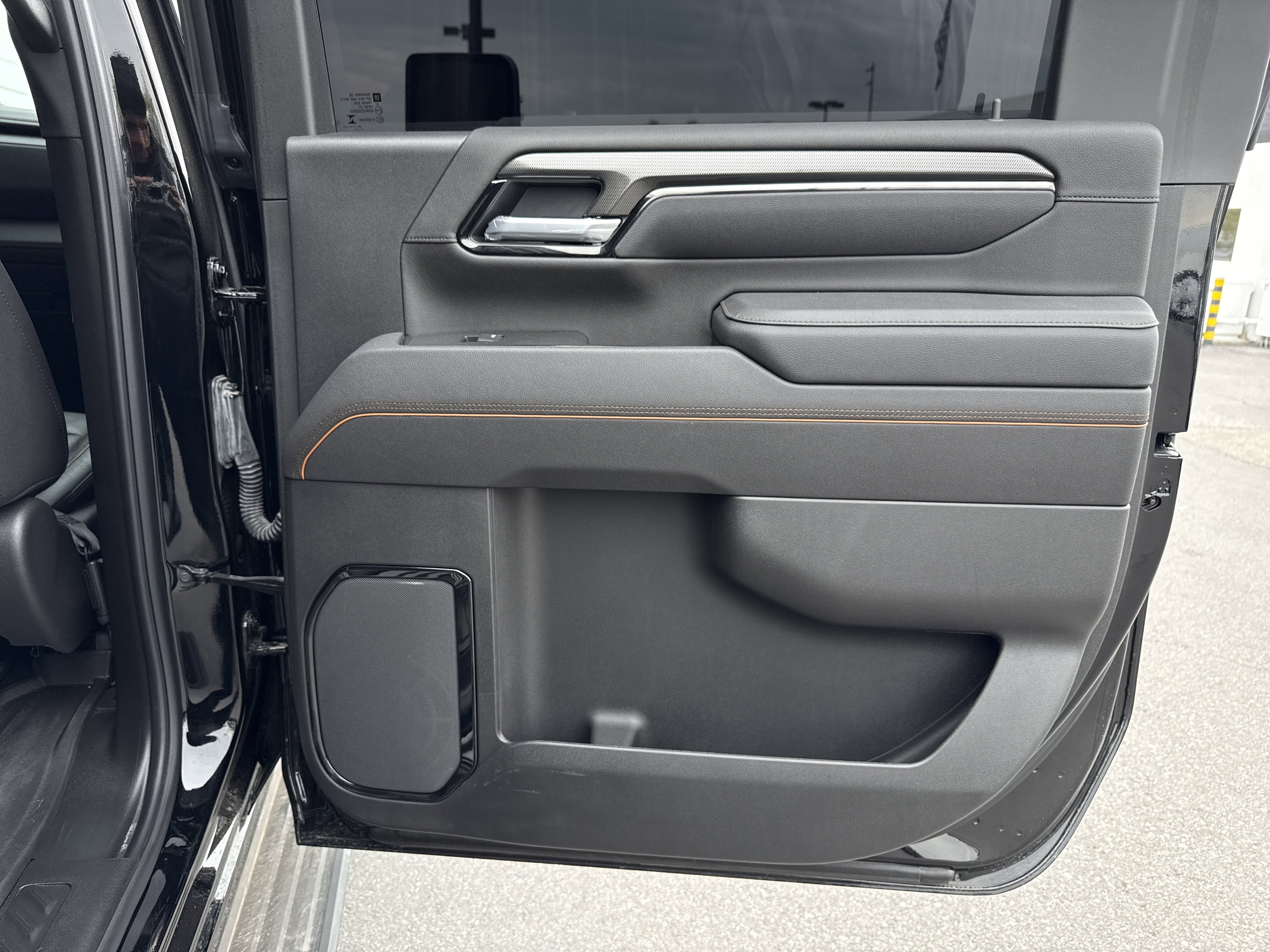 Used 2025 GMC Sierra 2500 AT4 w/ AT4 Premium Plus Package image 41