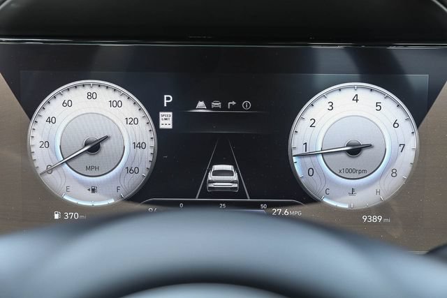 Certified 2025 Hyundai Elantra SEL FWD image 27