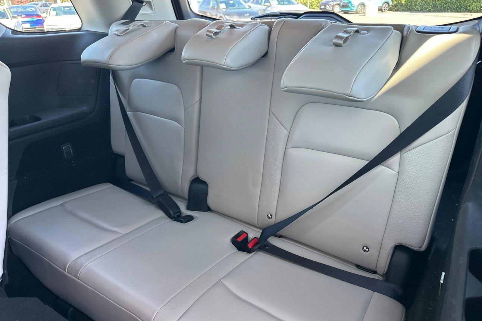 Used 2022 Nissan Pathfinder SL AWD/4WD image 14