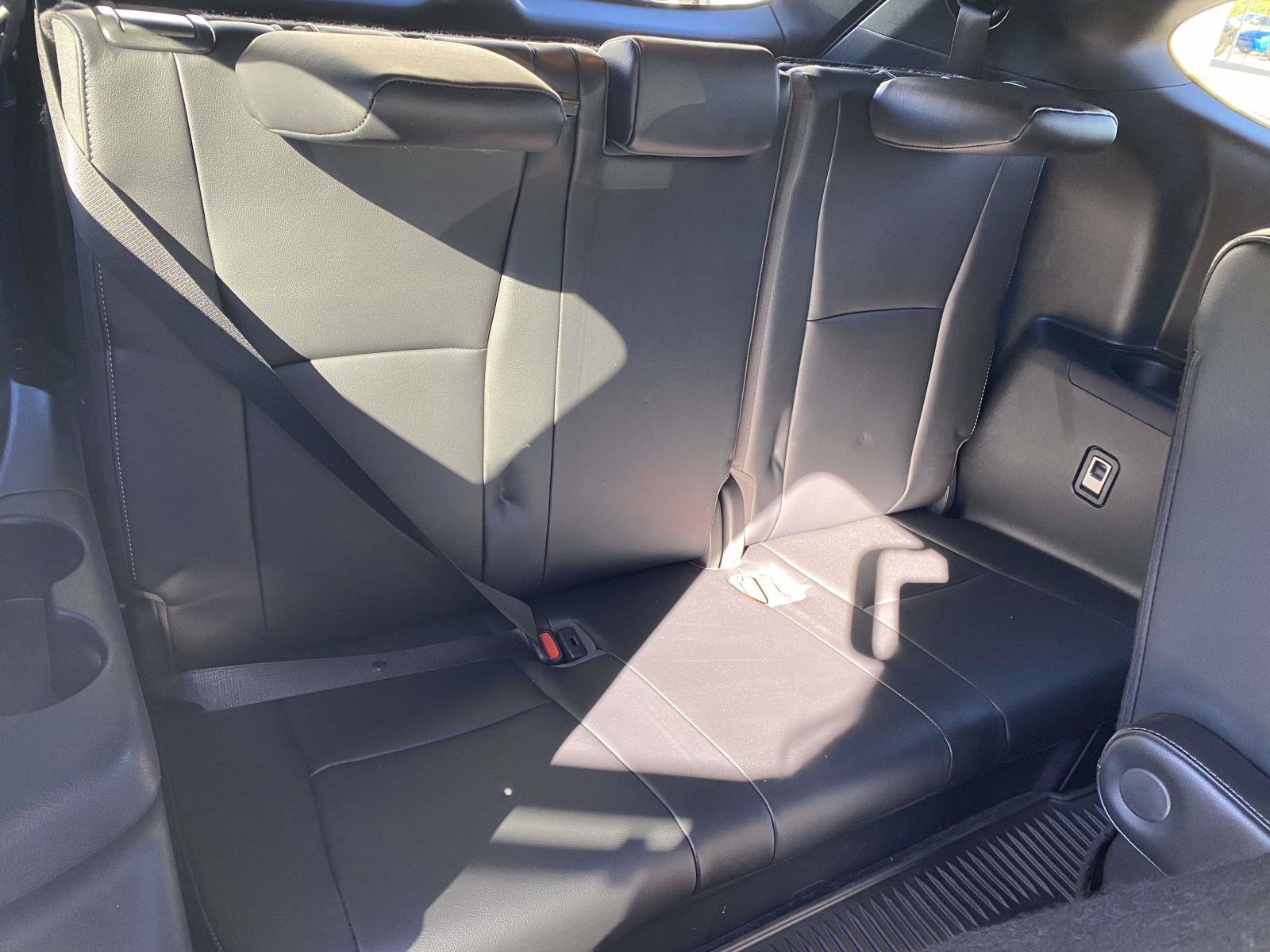 Used 2022 Toyota Highlander XSE FWD image 17
