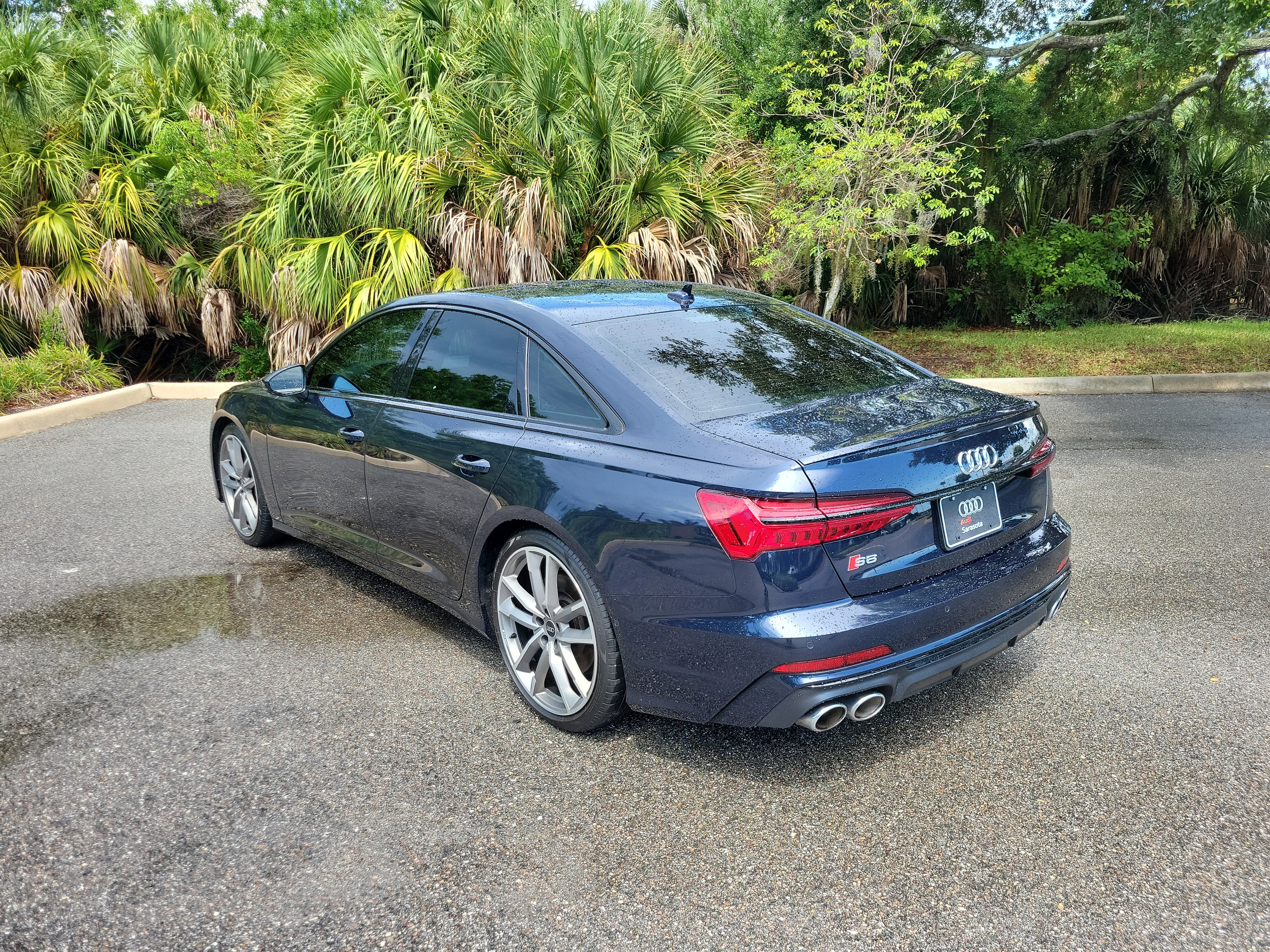 Used 2021 Audi S6 Premium Plus w/ Black Optic Package AWD/4WD image 6