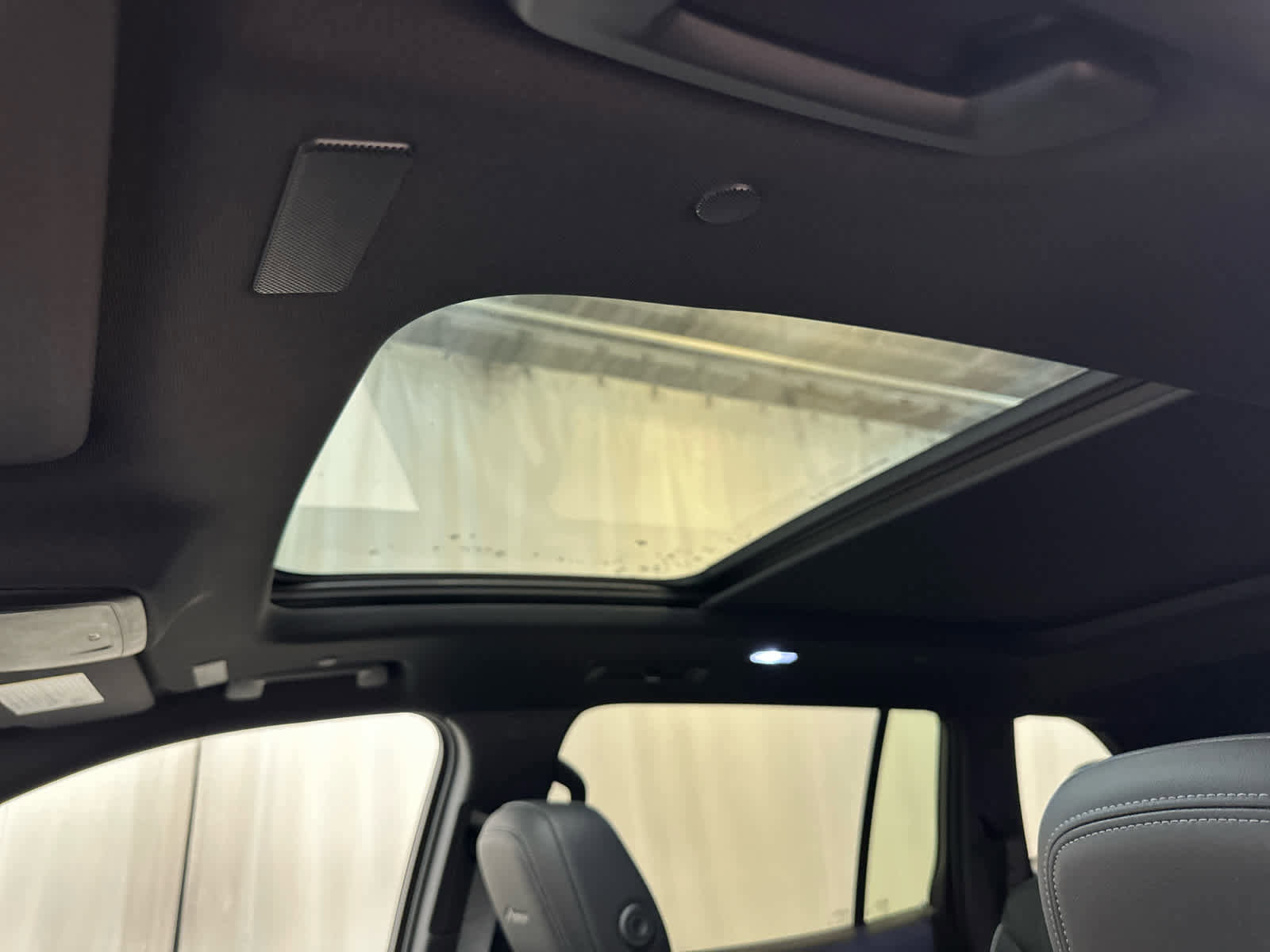 New 2026 Buick Enclave Avenir image 5