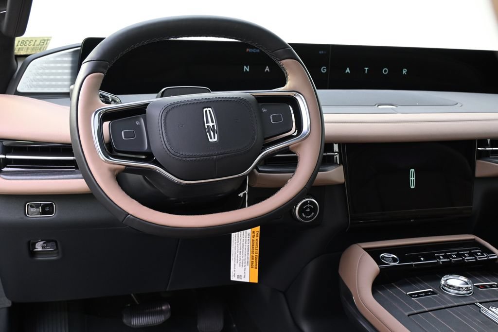 New 2026 Lincoln Navigator Black Label AWD/4WD image 12