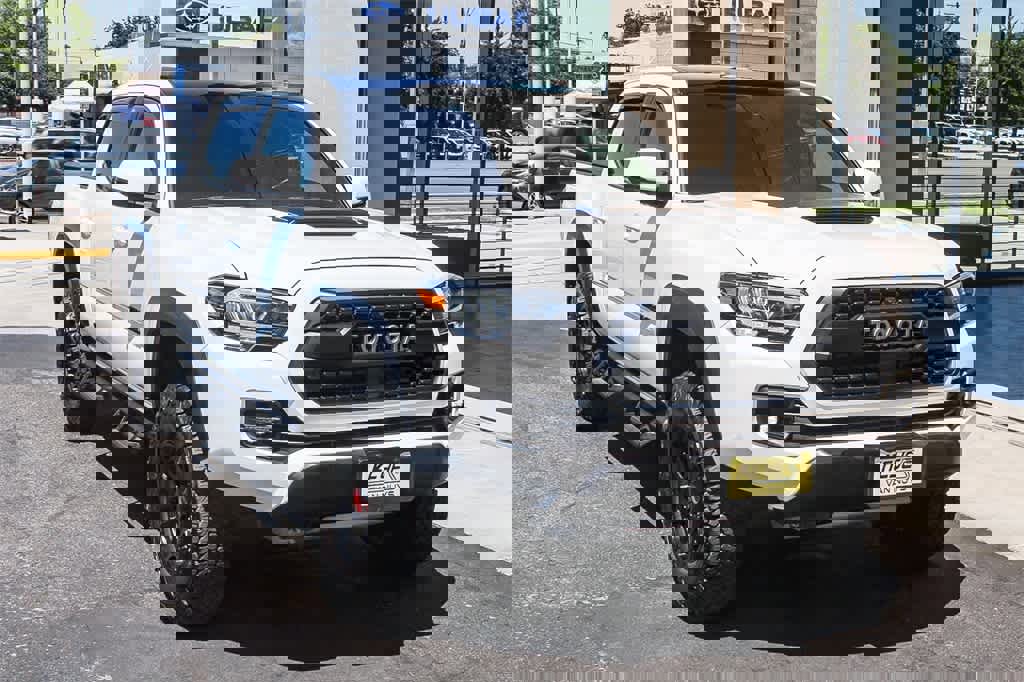 Used 2023 Toyota Tacoma TRD Pro image 3