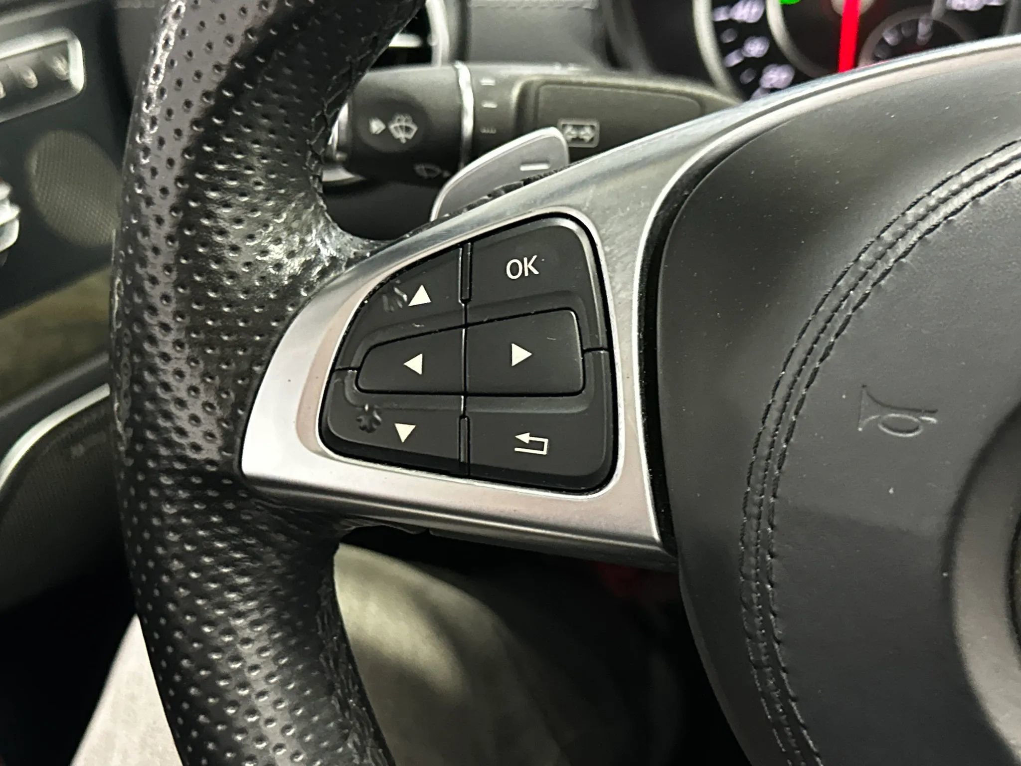 Used 2018 Mercedes-Benz SL 450 image 20
