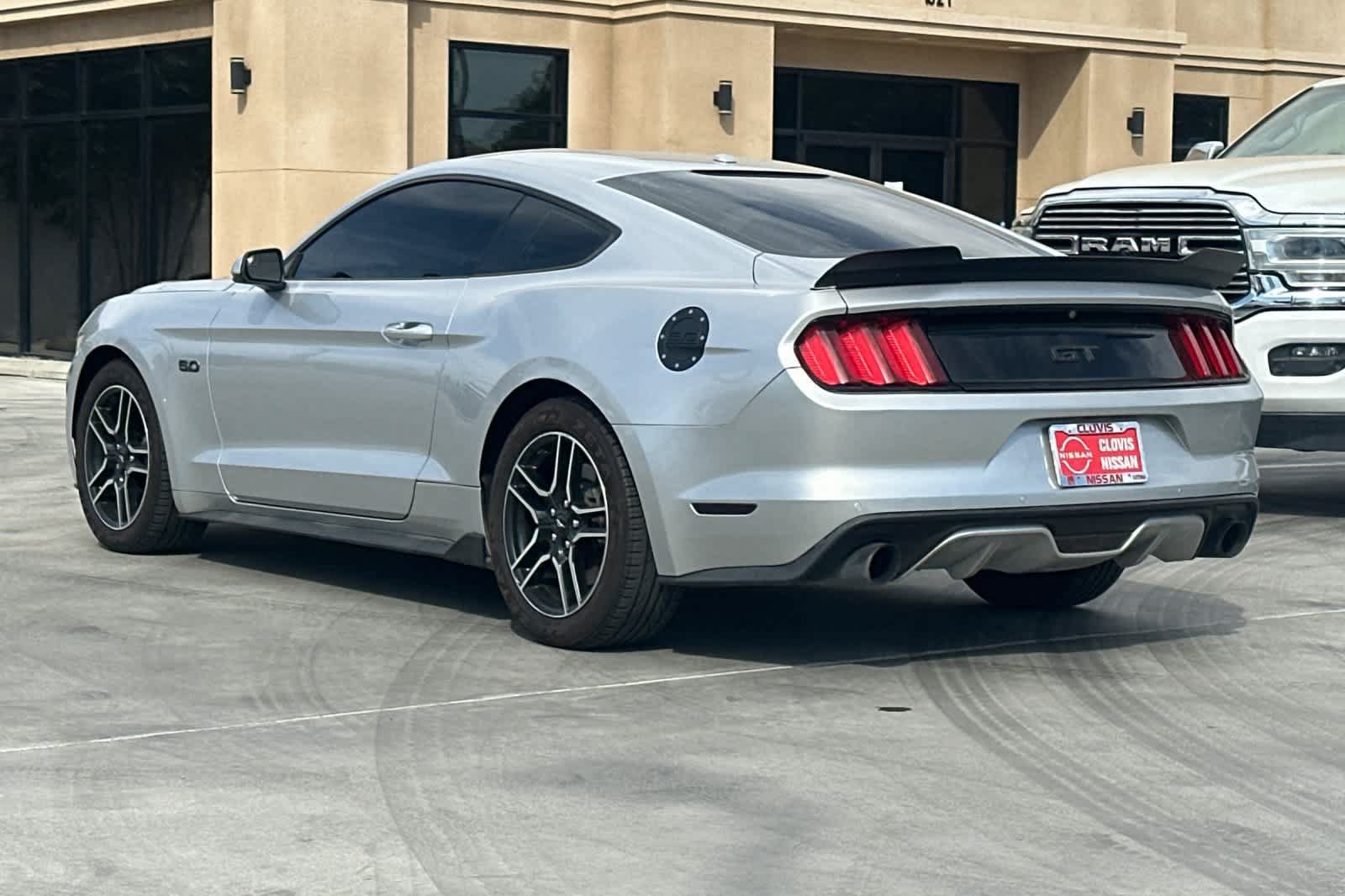 Used 2015 Ford Mustang GT Premium RWD image 7