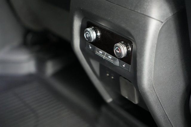 Used 2024 GMC Acadia Denali image 26