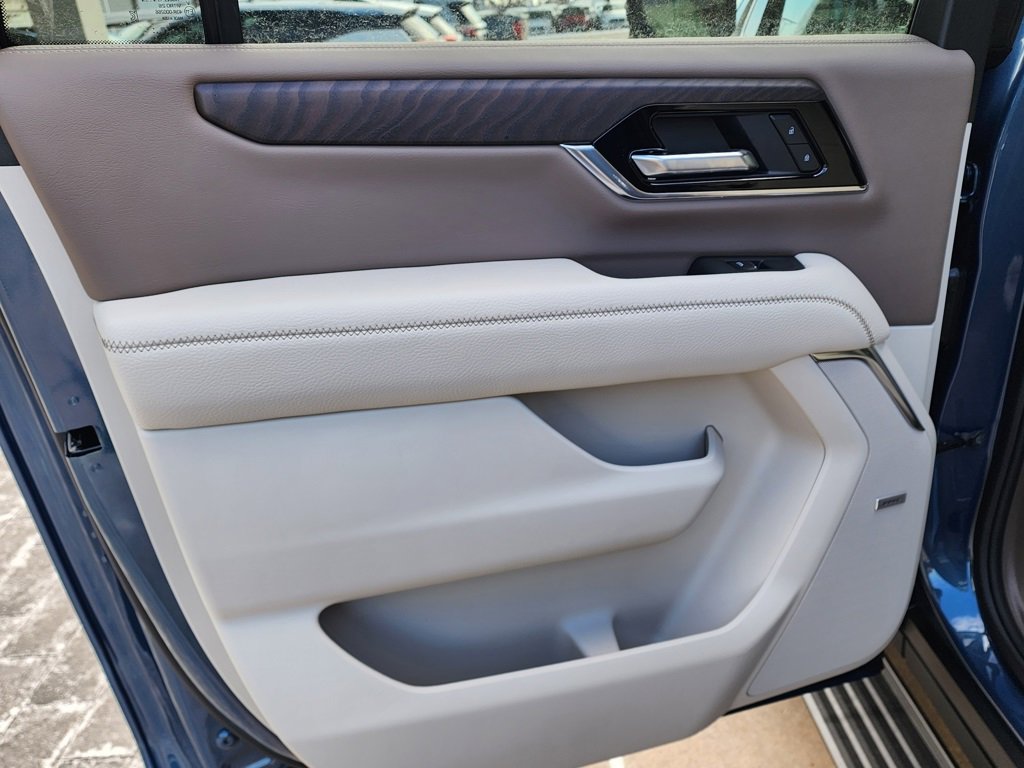 New 2026 GMC Yukon XL Denali w/ Sun & Power Step Package image 48