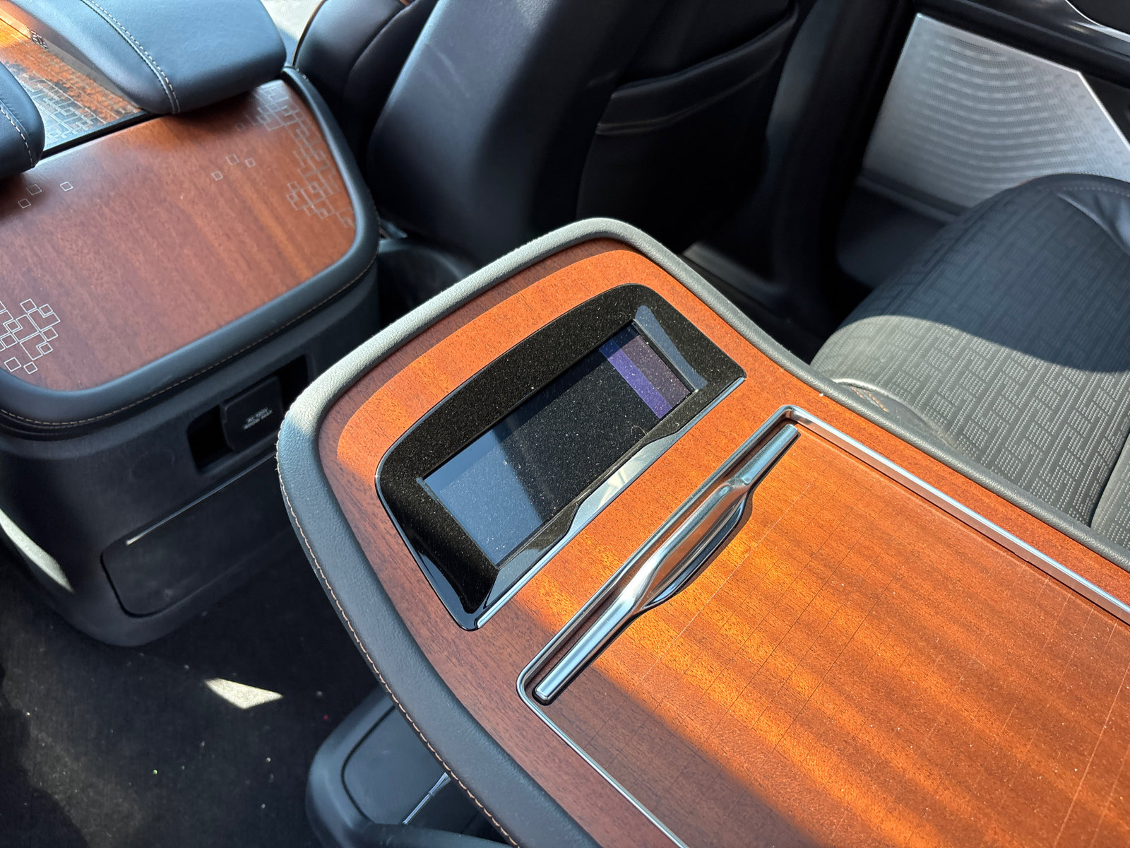 New 2026 Lincoln Navigator Black Label AWD/4WD image 33