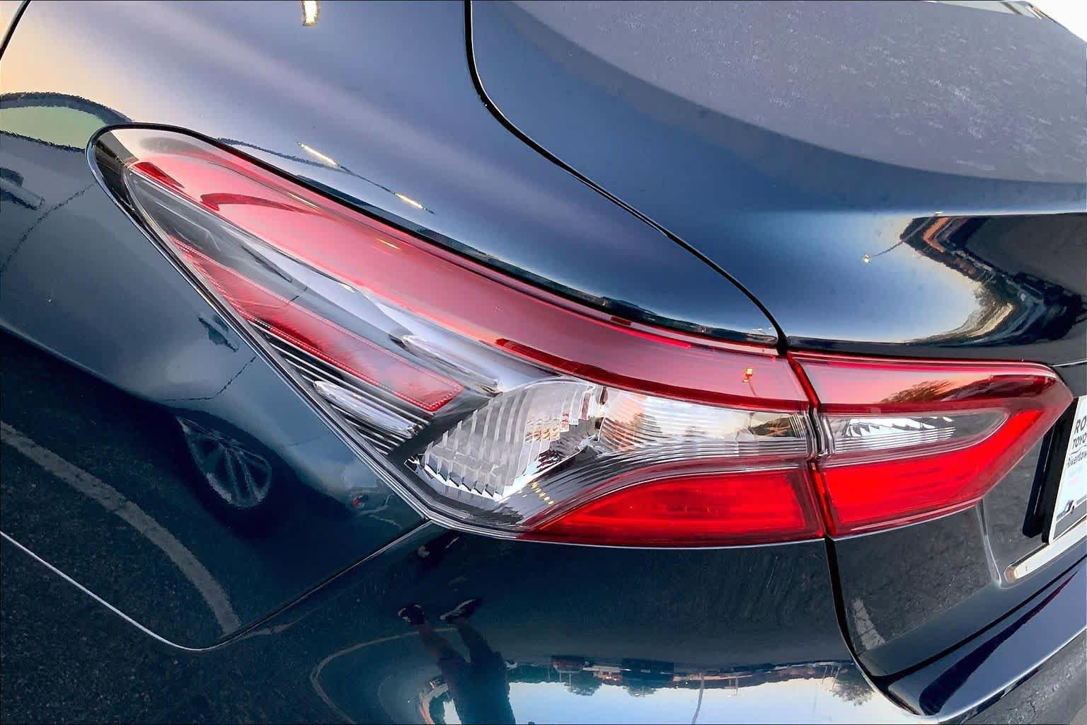 Used 2021 Toyota Camry LE FWD image 25
