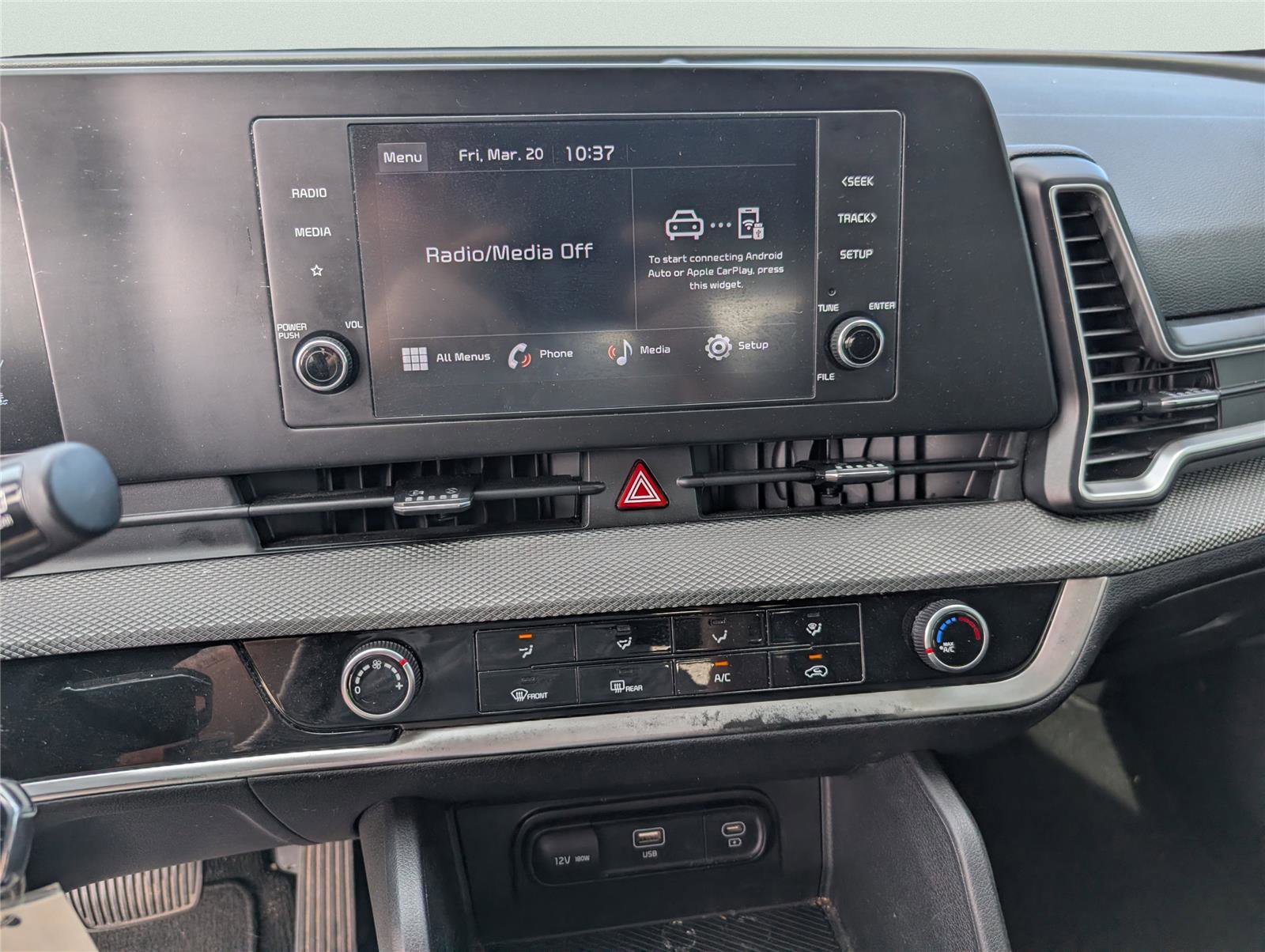 Used 2023 Kia Sportage LX image 16