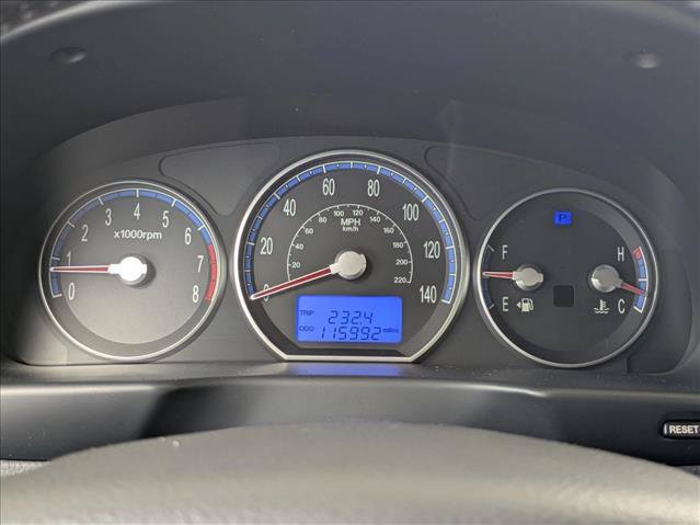Used 2009 Hyundai Santa Fe SE FWD image 11