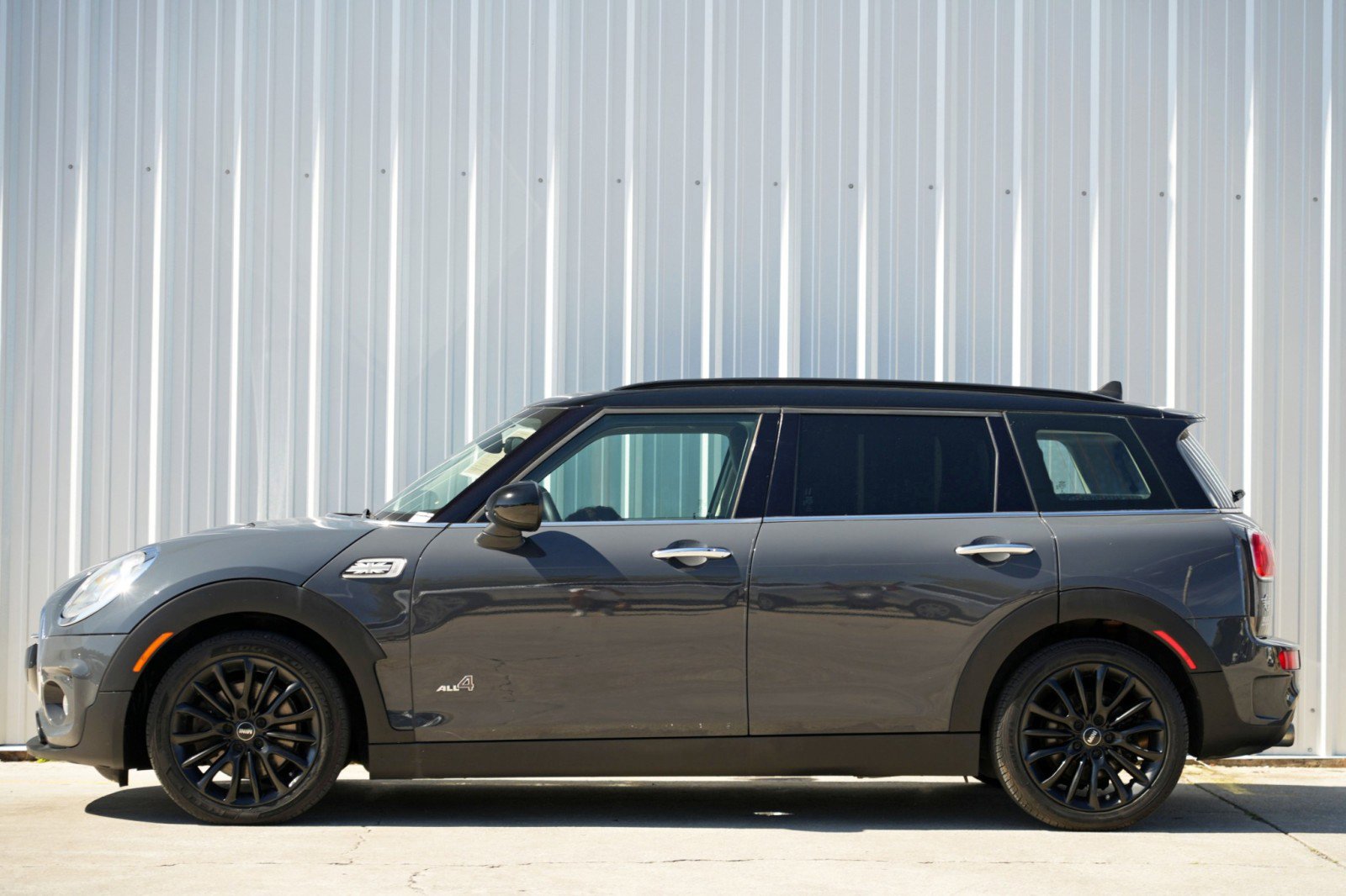 Used 2019 MINI Cooper Clubman S image 8