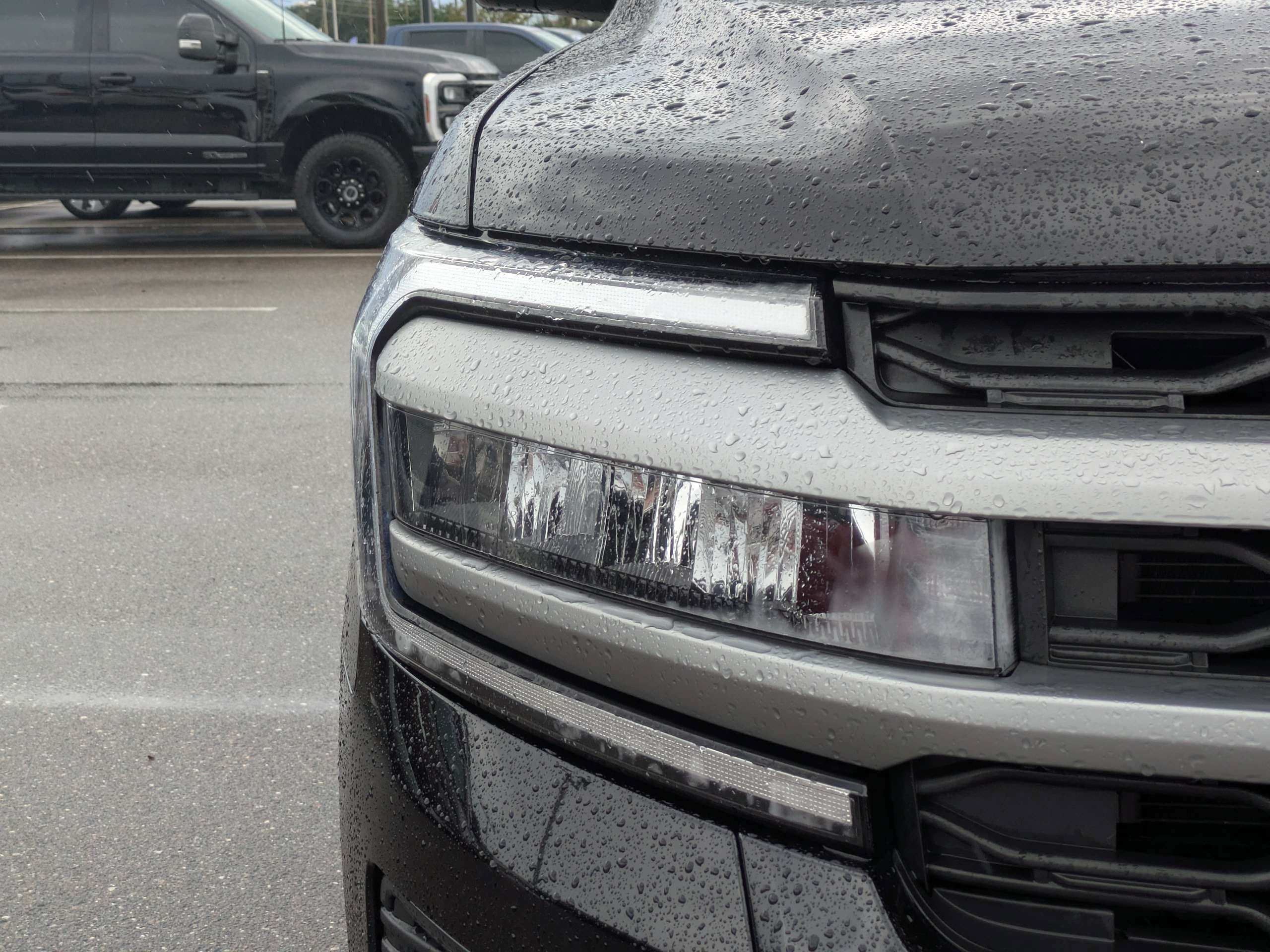 Used 2024 Ford Expedition XLT AWD/4WD image 9