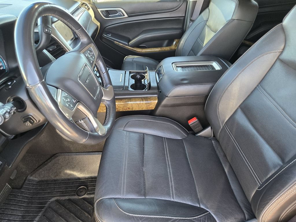 Used 2017 GMC Yukon XL Denali w/ Open Road Package AWD/4WD image 8