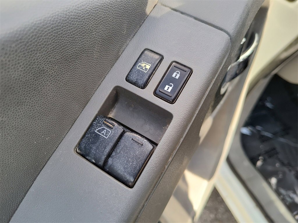 Used 2020 Nissan Frontier S image 16