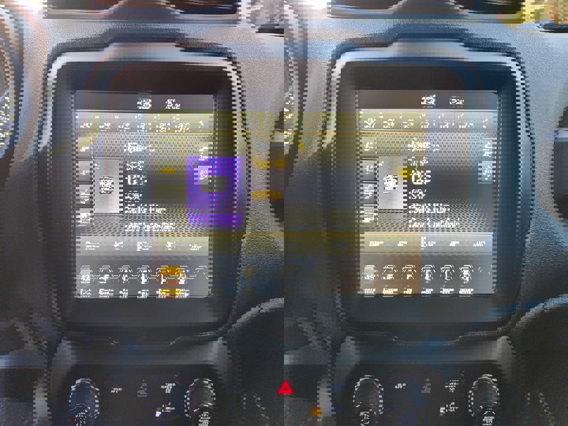 Certified 2023 Jeep Renegade Latitude image 12