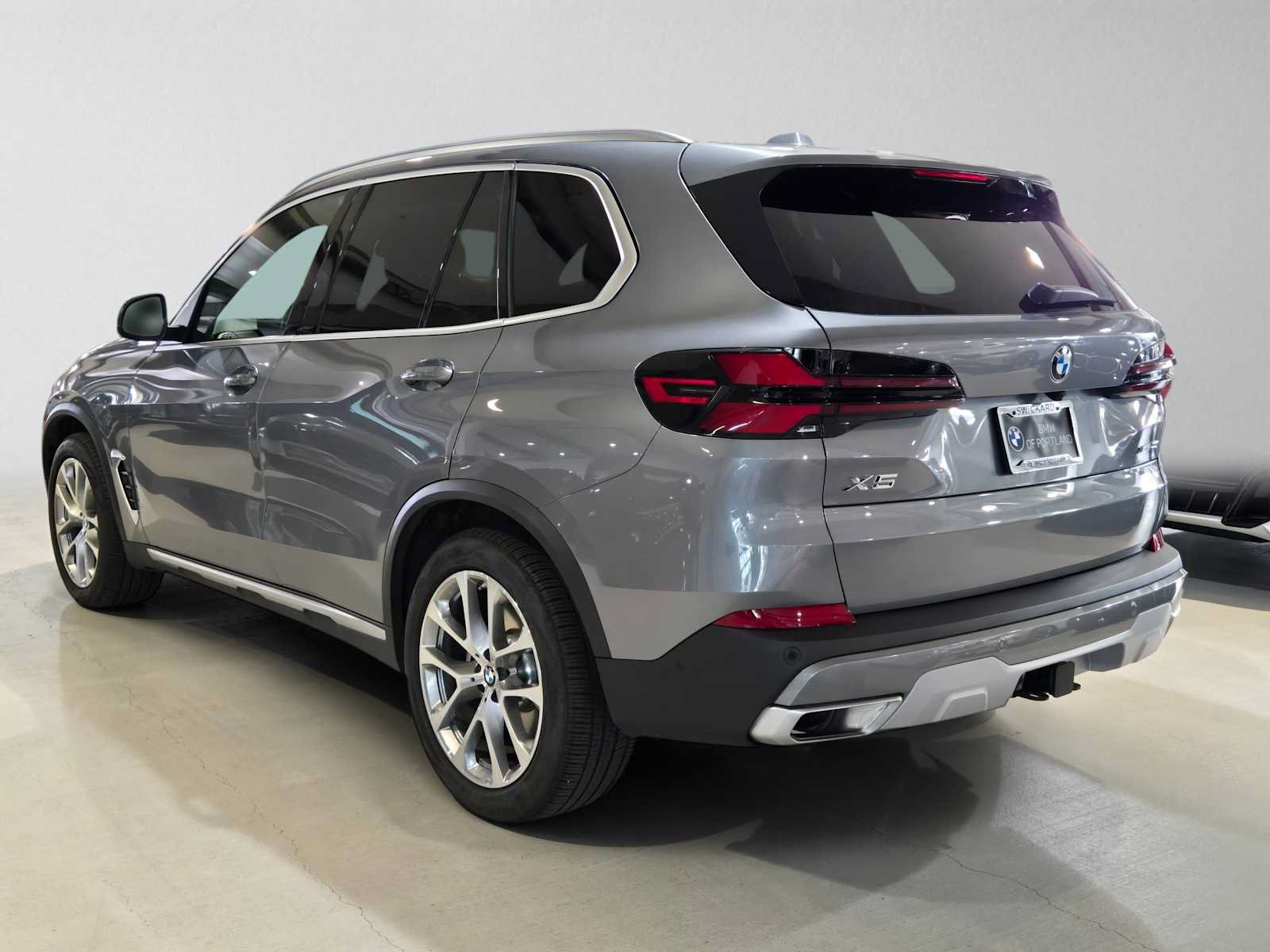 Used 2026 BMW X5 xDrive40i AWD/4WD image 5