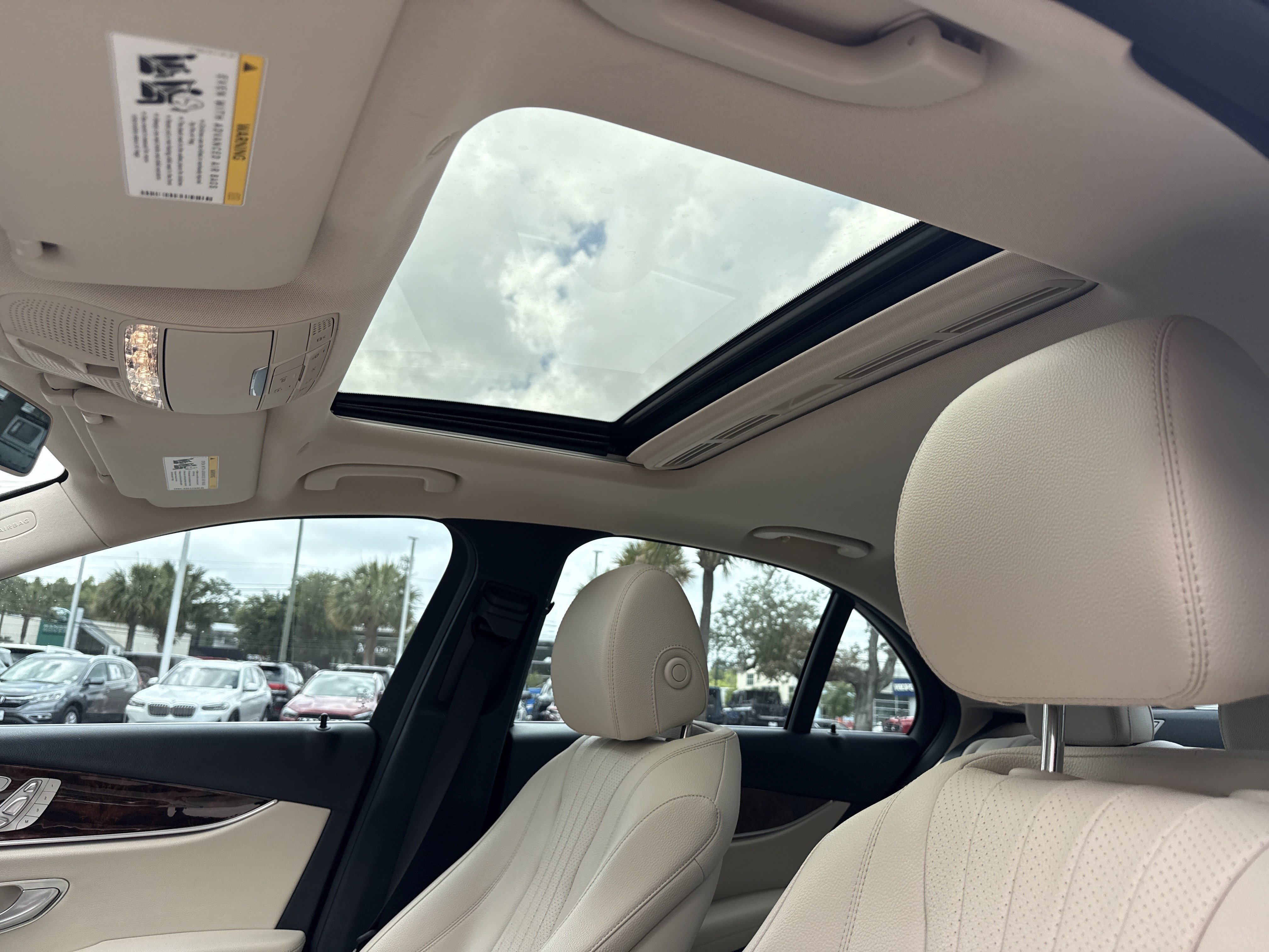 Used 2019 Mercedes-Benz E 300 4MATIC image 13