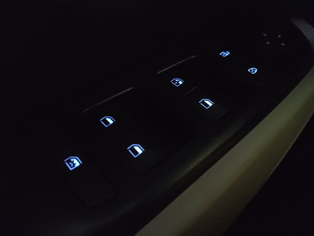 Used 2020 Hyundai Venue SEL FWD image 27