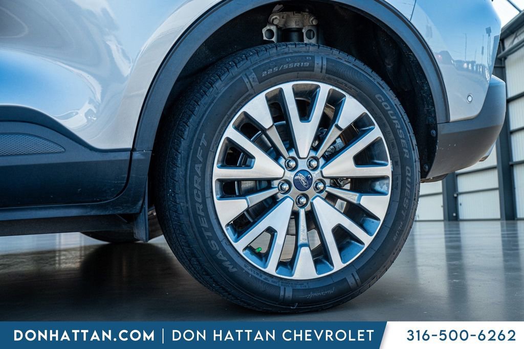 Used 2021 Ford Escape Titanium image 38