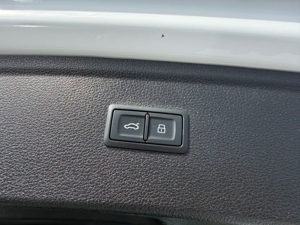 Used 2024 Audi Q5 2.0T Premium Plus image 32