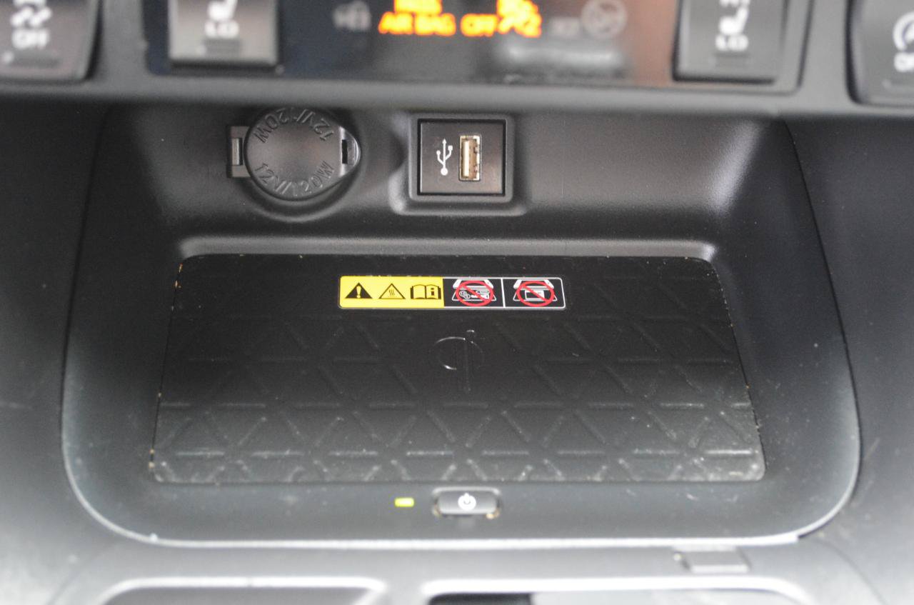 Used 2024 Toyota RAV4 XLE Premium w/ Weather Package AWD/4WD image 28