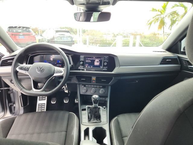 Used 2024 Volkswagen Jetta Sport image 22