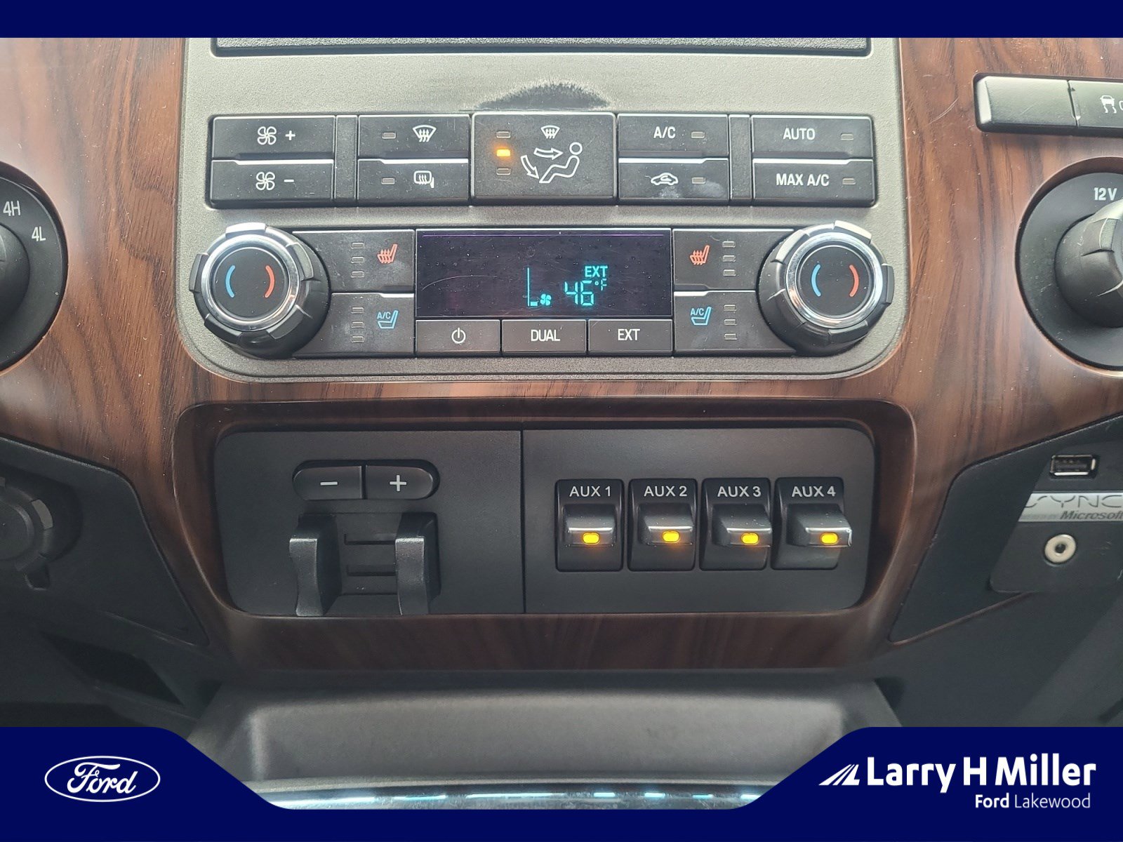 Used 2011 Ford F250 Lariat w/ Camper Pkg AWD/4WD image 30
