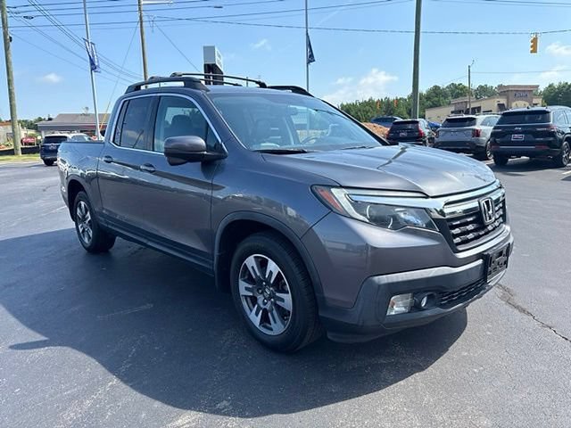 Used 2017 Honda Ridgeline RTL-T image 3