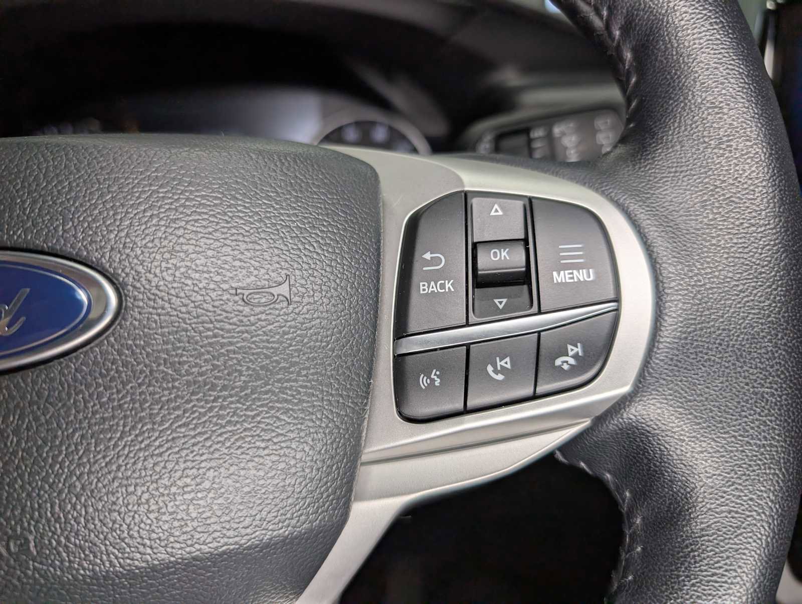 Certified 2023 Ford Explorer XLT image 36