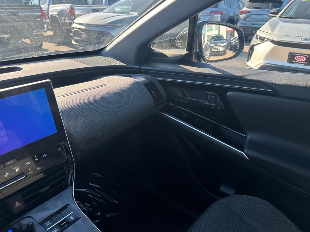 Used 2024 Toyota bZ4X XLE image 31