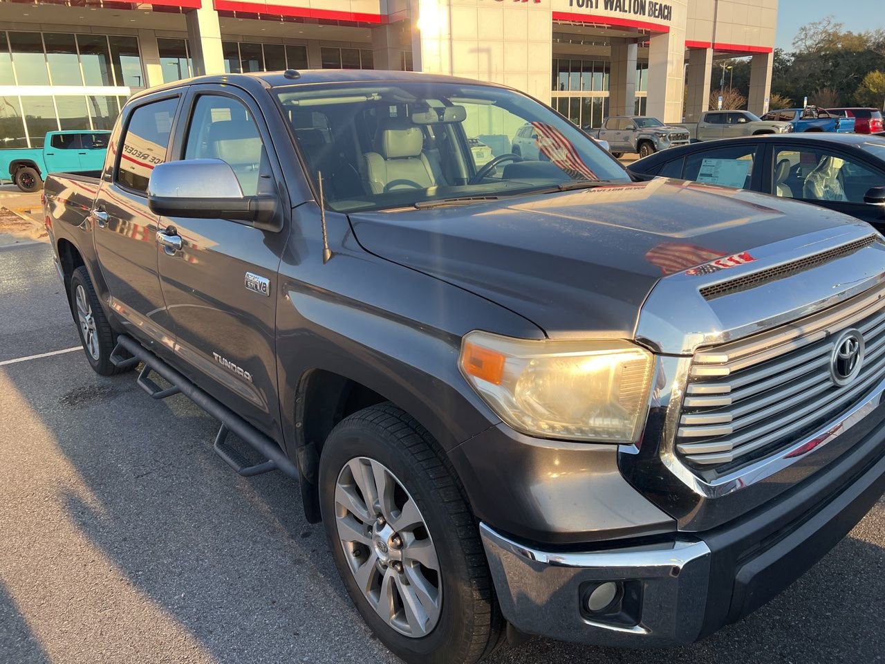 Used 2014 Toyota Tundra Limited image 4