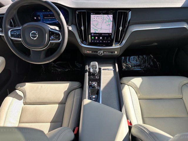 Certified 2024 Volvo V60 B5 Cross Country Ultimate w/ Protection Package Premier AWD/4WD image 15