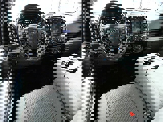 Certified 2017 Ford F150 XLT w/ Equipment Group 302A Luxury image 4