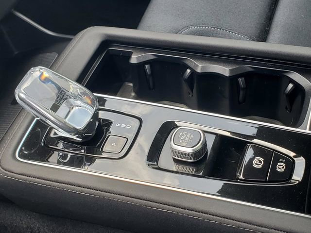 Used 2025 Volvo XC90 B5 Ultra AWD/4WD image 25