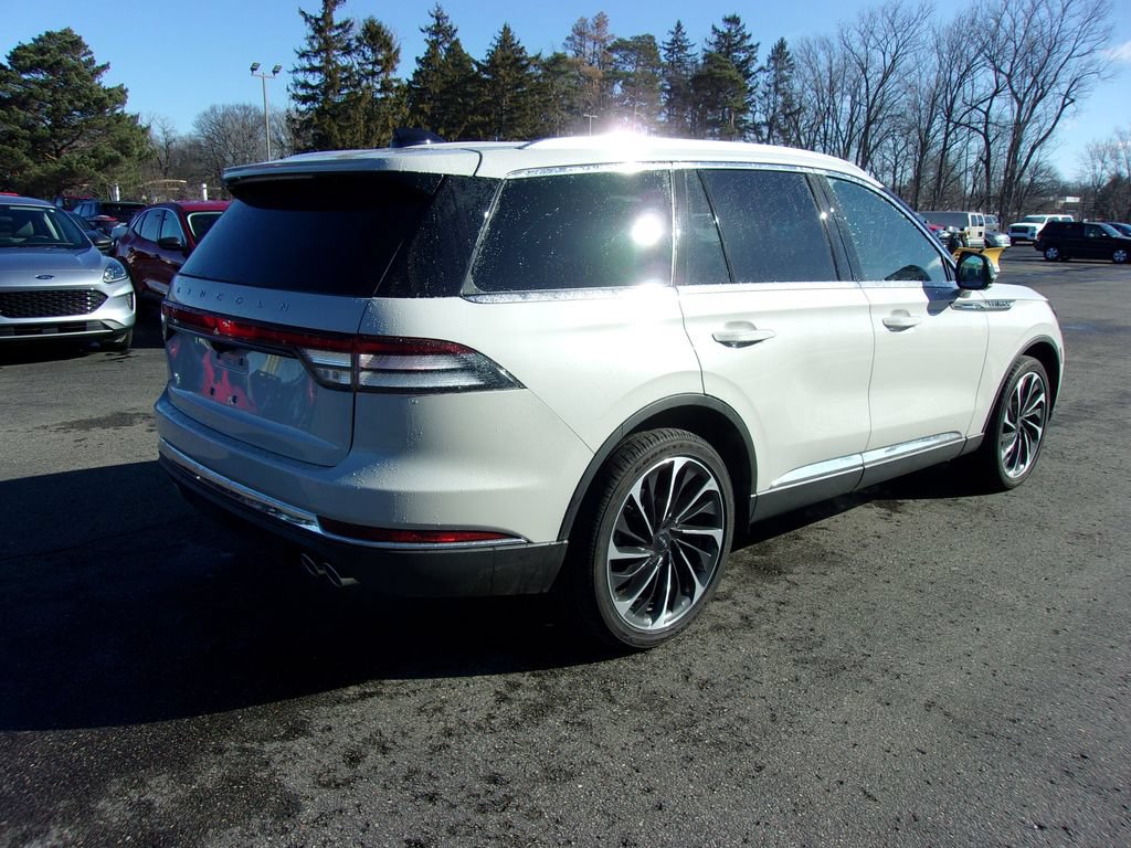 Used 2025 Lincoln Aviator Reserve w/ Equipment Group 201A AWD/4WD image 5