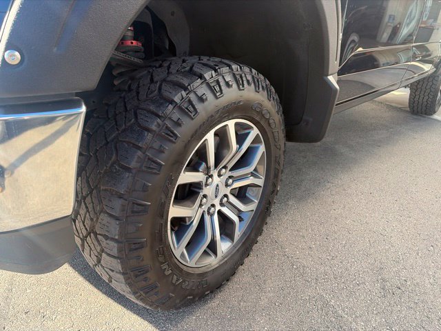 Used 2022 Ford F150 Lariat w/ Max Trailer Tow Package AWD/4WD image 6
