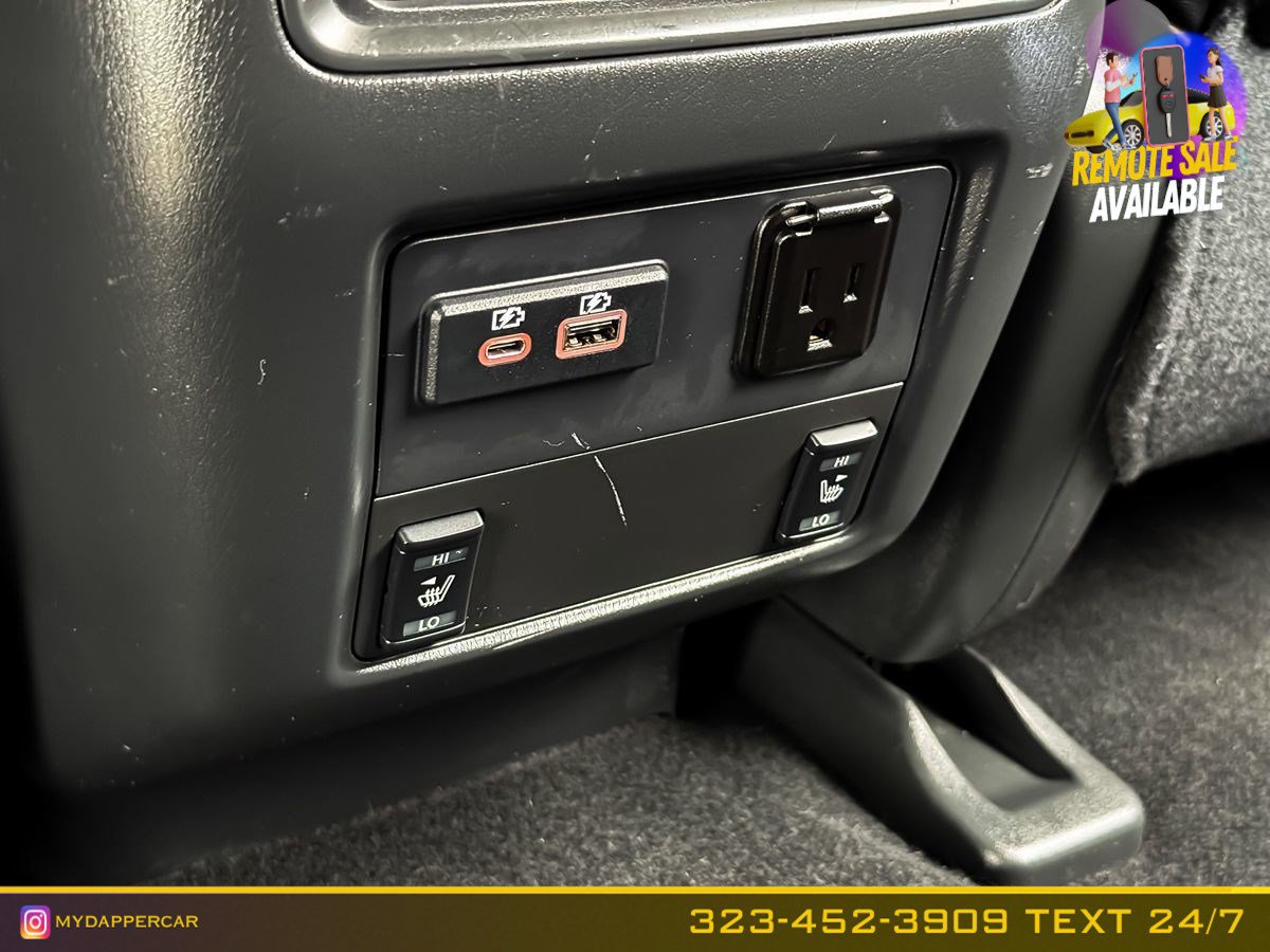 Used 2019 Nissan Pathfinder SL w/ Cargo Package FWD image 14