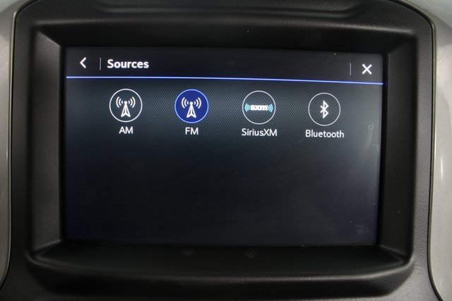 Used 2022 Chevrolet Silverado 2500 Custom w/ Custom Value Package image 5