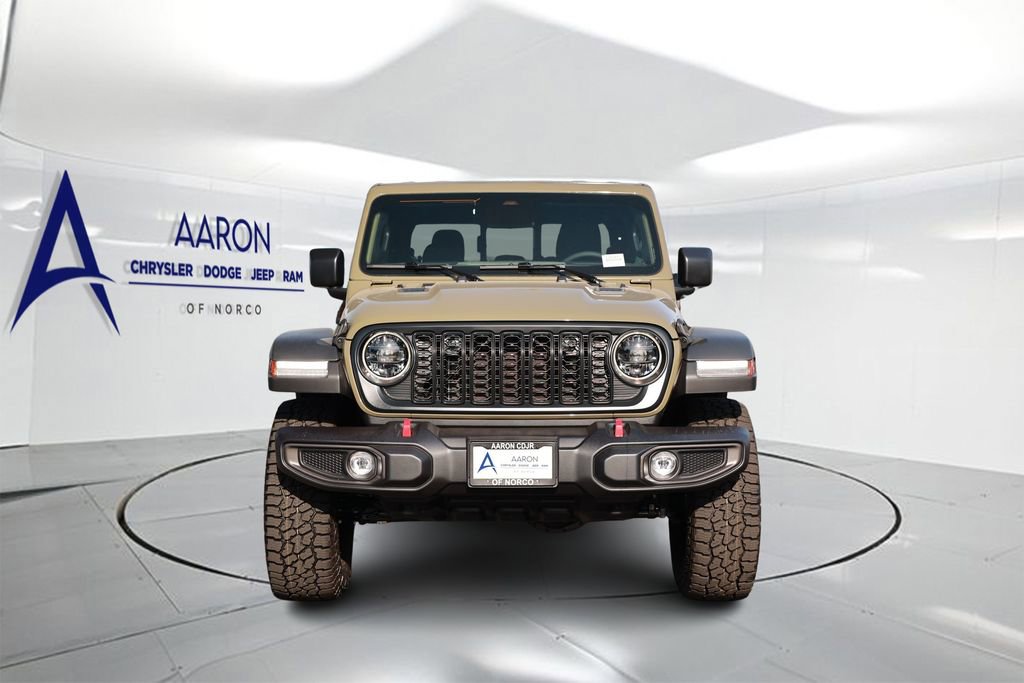 New 2026 Jeep Gladiator Rubicon w/ Steel Power Dome Hood Package AWD/4WD image 4