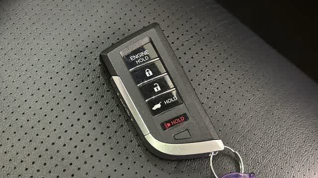 Used 2024 Acura MDX SH-AWD w/ Advance Package image 36